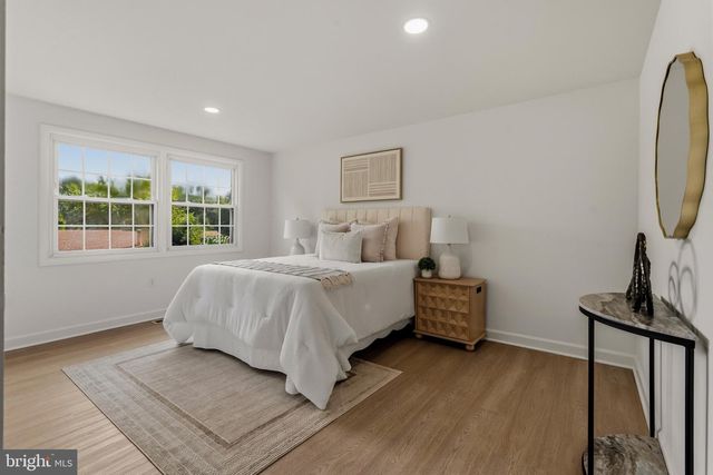 5202 CAROLINE CIR, Waldorf, MD 20601