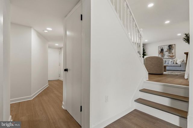 5202 CAROLINE CIR, Waldorf, MD 20601