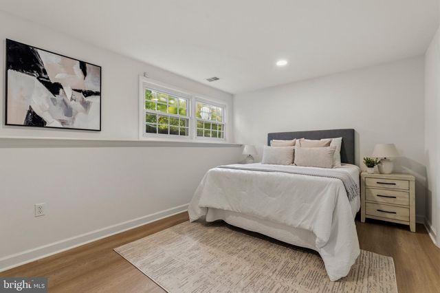 5202 CAROLINE CIR, Waldorf, MD 20601
