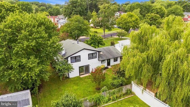 5202 CAROLINE CIR, Waldorf, MD 20601
