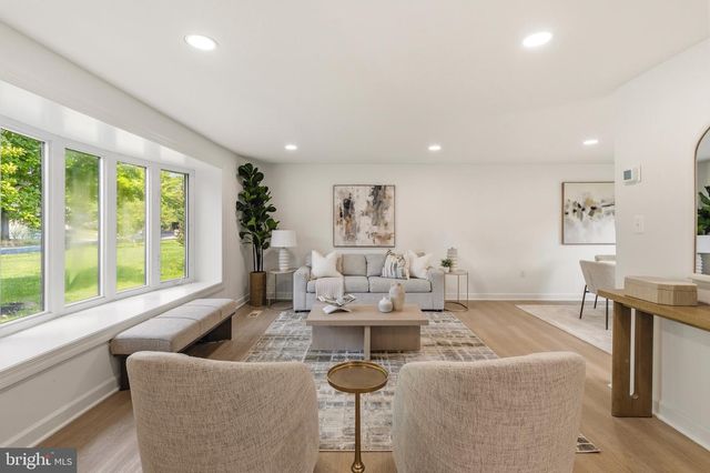 5202 CAROLINE CIR, Waldorf, MD 20601