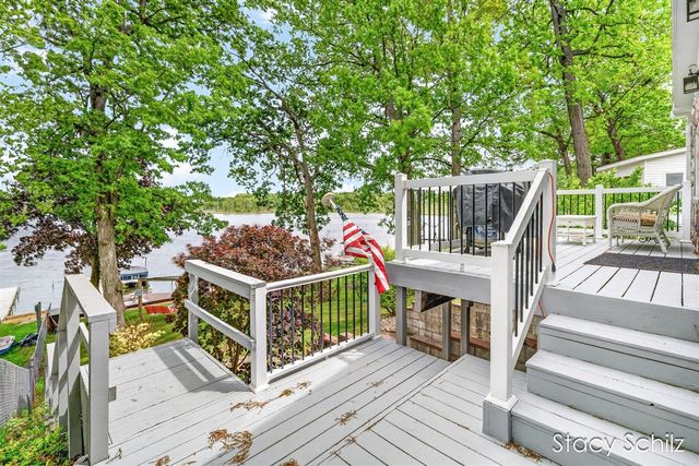 11773 Scott Park Road, Delton, MI 49046