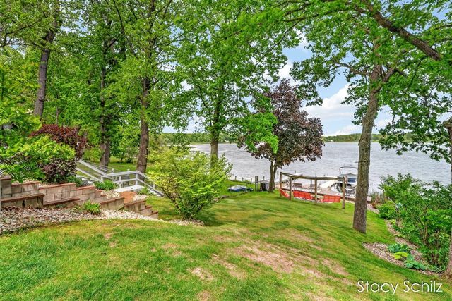 11773 Scott Park Road, Delton, MI 49046