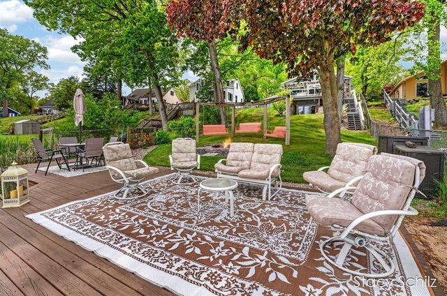 11773 Scott Park Road, Delton, MI 49046