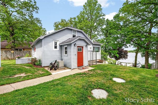 11773 Scott Park Road, Delton, MI 49046