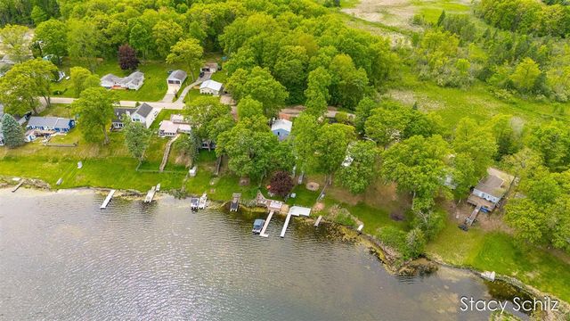 11773 Scott Park Road, Delton, MI 49046