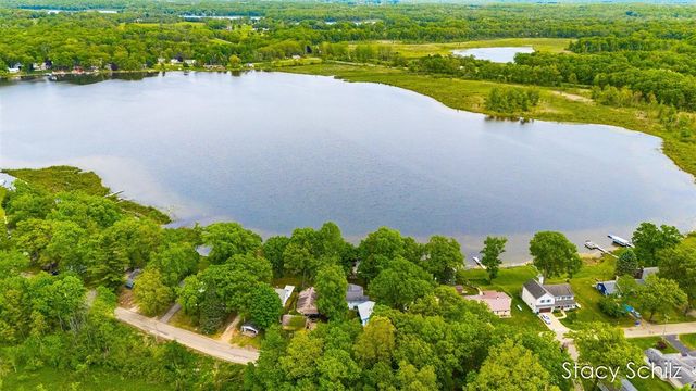 11773 Scott Park Road, Delton, MI 49046