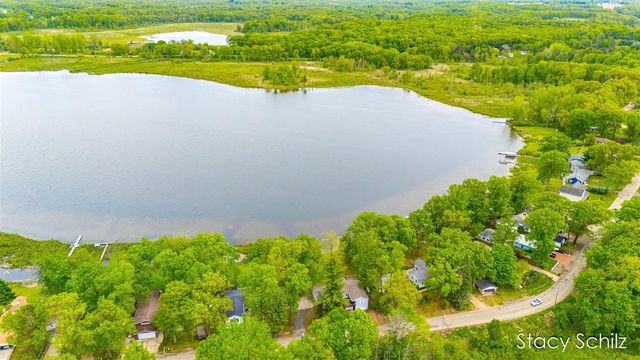 11773 Scott Park Road, Delton, MI 49046