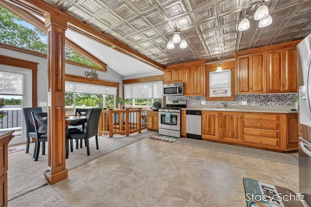 11773 Scott Park Road, Delton, MI 49046