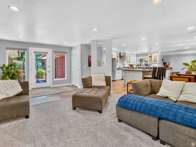 2505 E ROBIDOUX RD, Sandy, UT 84093