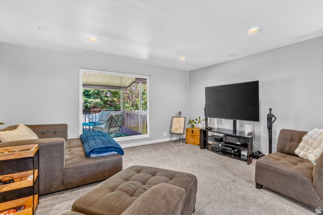 2505 E ROBIDOUX RD, Sandy, UT 84093