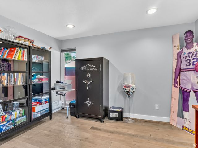 2505 E ROBIDOUX RD, Sandy, UT 84093