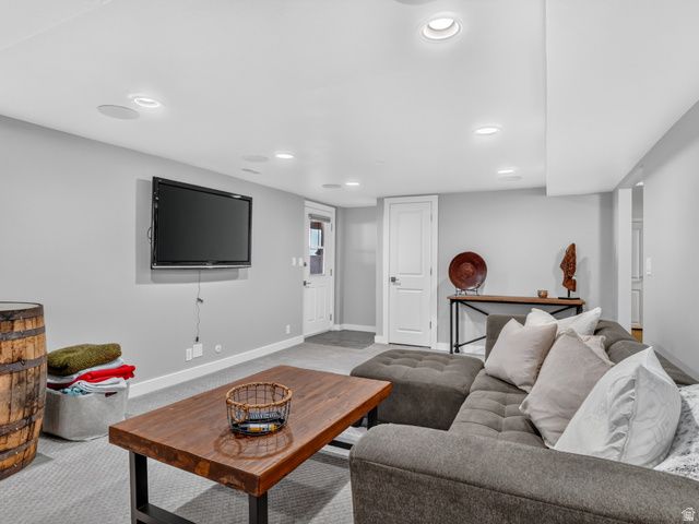 2505 E ROBIDOUX RD, Sandy, UT 84093