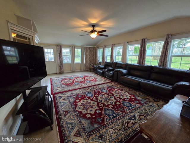 743 BRIDGEVIEW RD, Feasterville Trevose, PA 19053