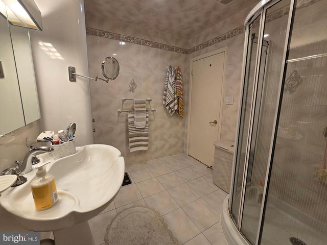 743 BRIDGEVIEW RD, Feasterville Trevose, PA 19053