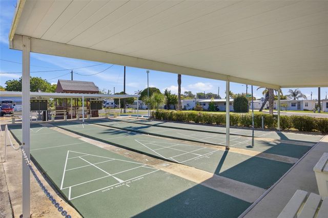 1314 WESTLAND DRIVE, Tavares, FL 32778