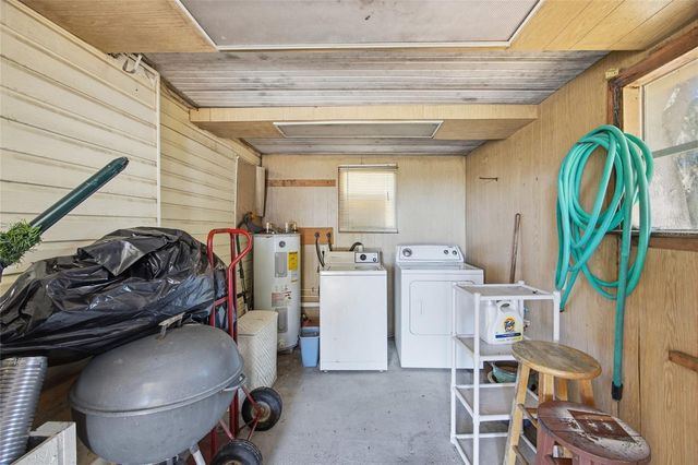 1314 WESTLAND DRIVE, Tavares, FL 32778