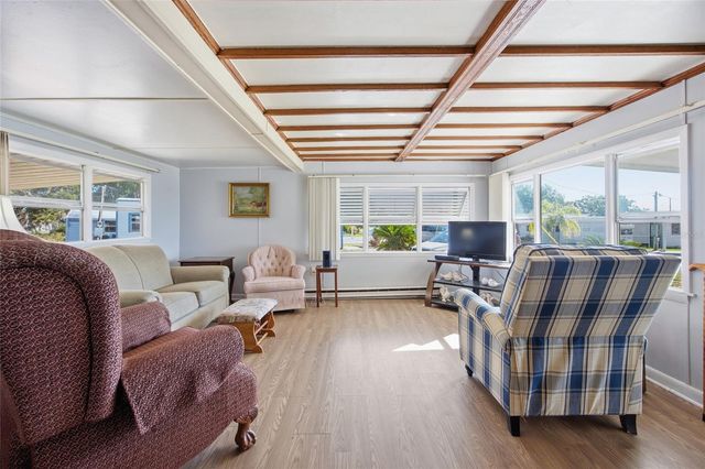 1314 WESTLAND DRIVE, Tavares, FL 32778