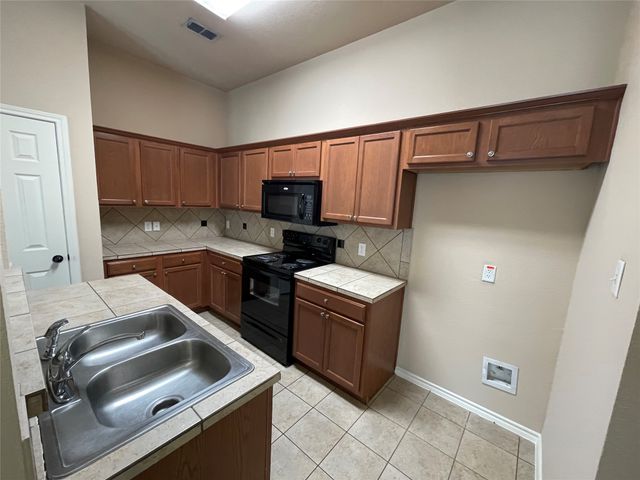 1512 Piedmont Drive, Mansfield, TX 76063