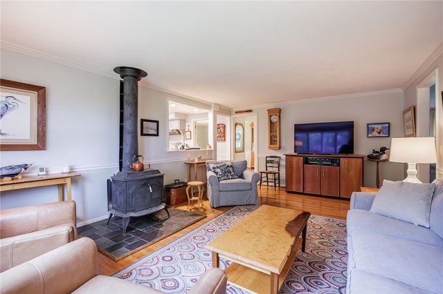 347 Brooksboro Drive, Webster, NY 14580