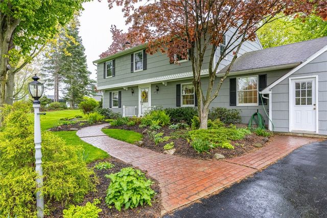 347 Brooksboro Drive, Webster, NY 14580