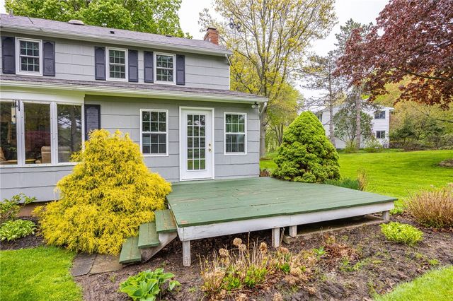 347 Brooksboro Drive, Webster, NY 14580