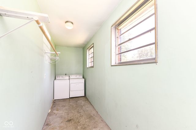 1526 Orchard Park Drive N, Carmel, IN 46280