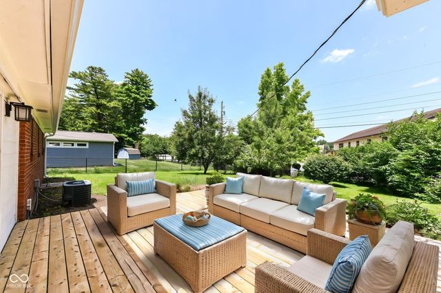 1526 Orchard Park Drive N, Carmel, IN 46280