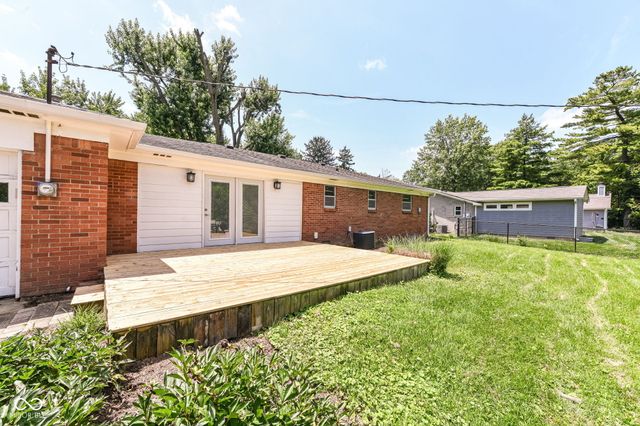 1526 Orchard Park Drive N, Carmel, IN 46280