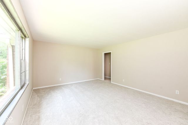 1526 Orchard Park Drive N, Carmel, IN 46280