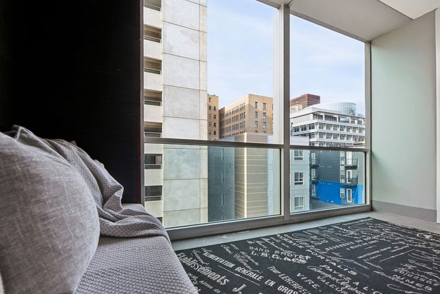 111 10th Street 406, Des Moines, IA 50309