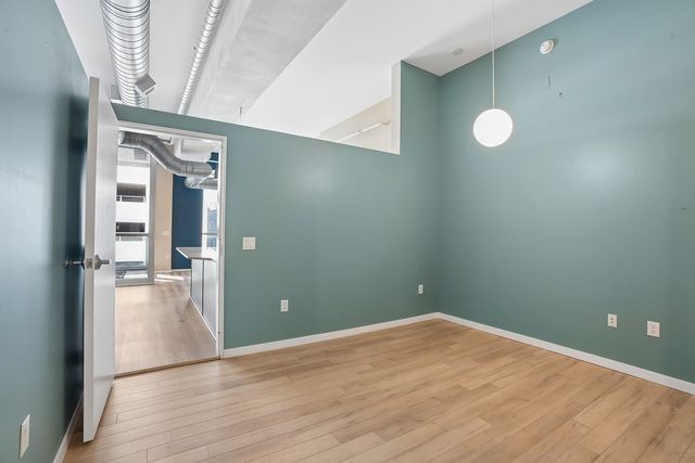 111 10th Street 406, Des Moines, IA 50309