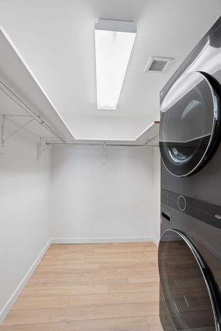 111 10th Street 406, Des Moines, IA 50309