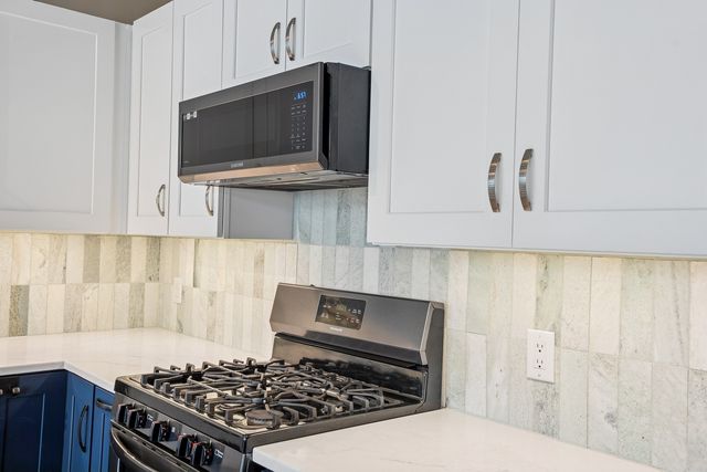 111 10th Street 406, Des Moines, IA 50309