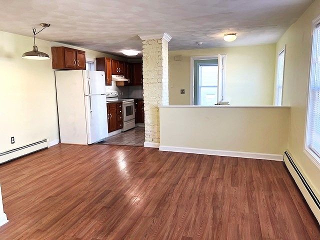 513 Wood Street 2, Bristol, RI 02809