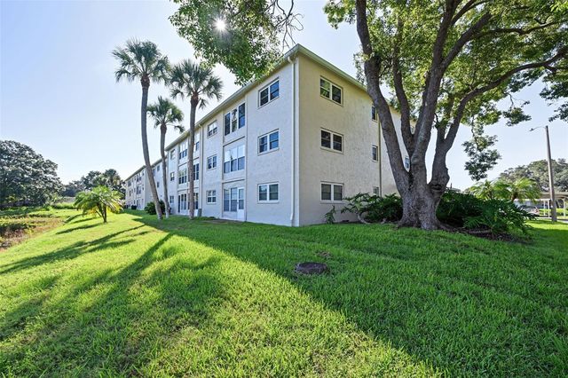 936 VIRGINIA STREET 306, Dunedin, FL 34698