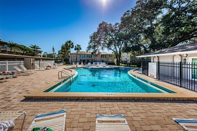 936 VIRGINIA STREET 306, Dunedin, FL 34698
