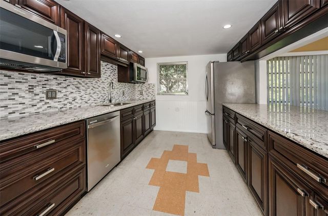 936 VIRGINIA STREET 306, Dunedin, FL 34698