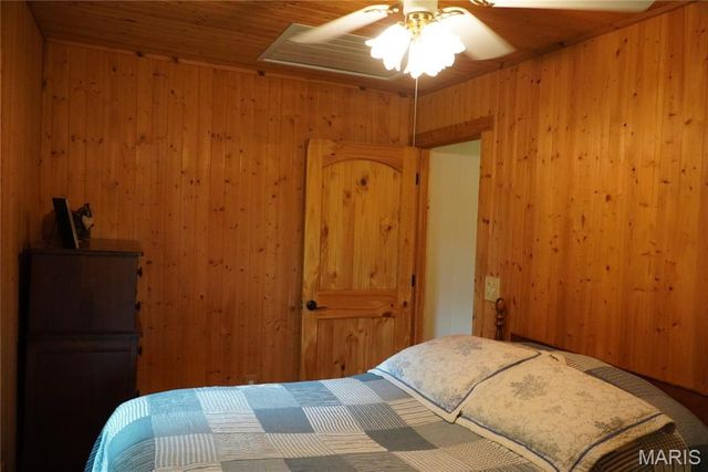 31514 Old Highway 5, Lebanon, MO 65536