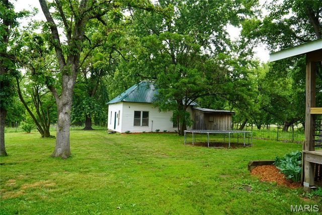 31514 Old Highway 5, Lebanon, MO 65536