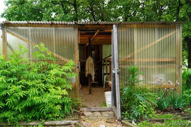 31514 Old Highway 5, Lebanon, MO 65536