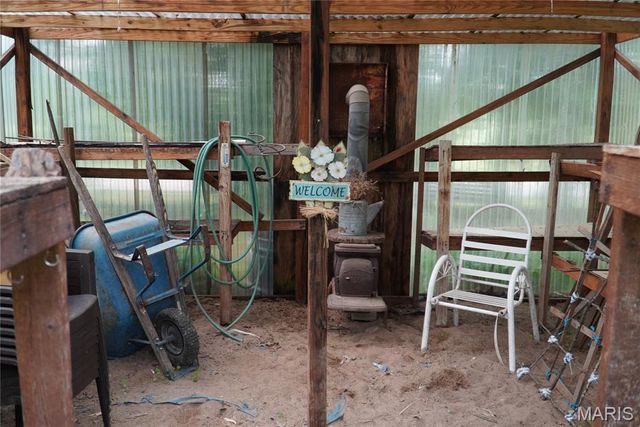 31514 Old Highway 5, Lebanon, MO 65536