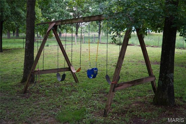 31514 Old Highway 5, Lebanon, MO 65536