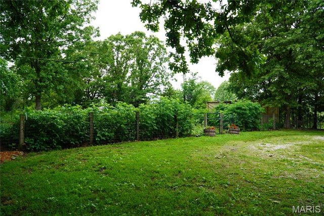 31514 Old Highway 5, Lebanon, MO 65536