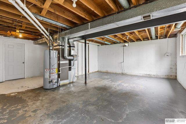 7802 Emiline Street, La Vista, NE 68128