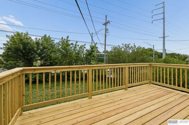 7802 Emiline Street, La Vista, NE 68128