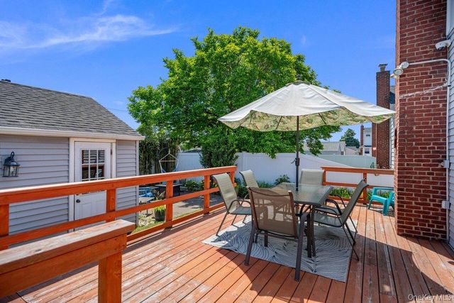 149 Arlington Street, Mineola, NY 11501