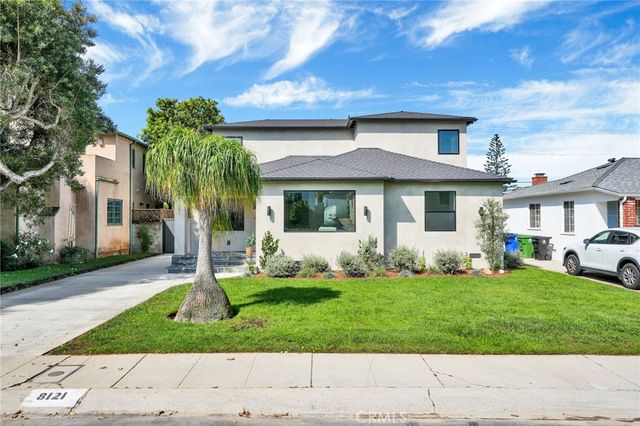 8121 Chase, Los Angeles, CA 90045