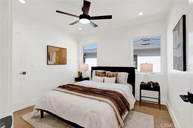 8121 Chase, Los Angeles, CA 90045