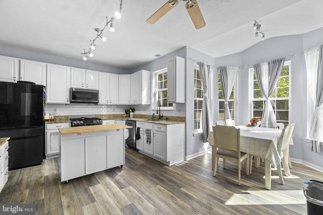 4210 MEAD DR, Hampstead, MD 21074